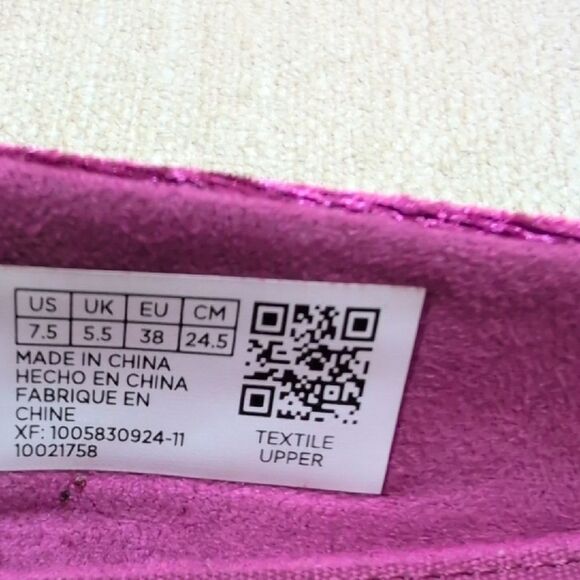 Toms Briella Flats In Berry Burgundy Crushed Velvet NWOT Size 7.5 - Picture 7 of 11